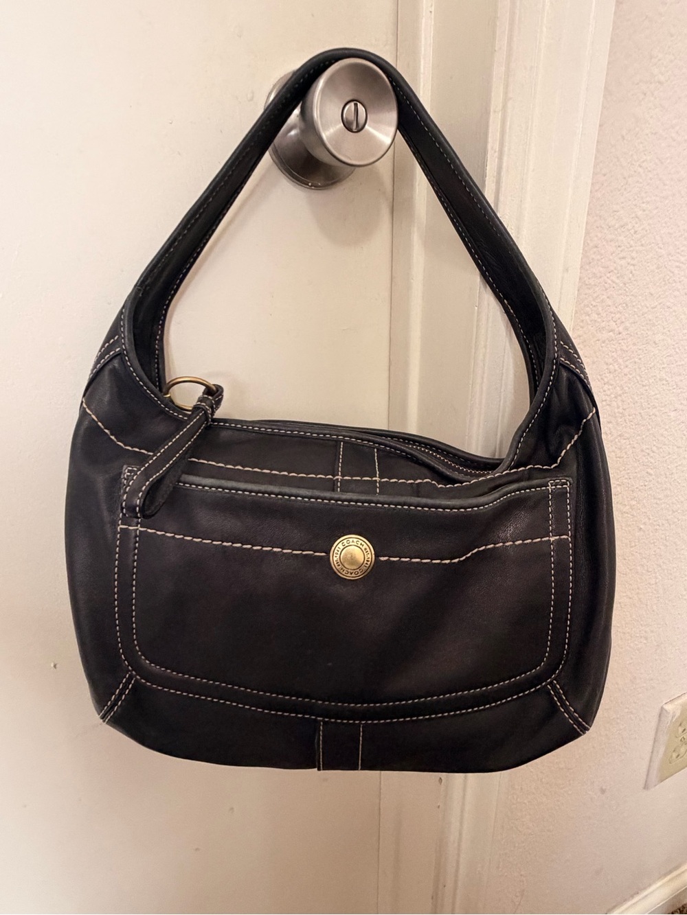 Vintage Coach Black Shoulder Bag with Contrast White Stitching